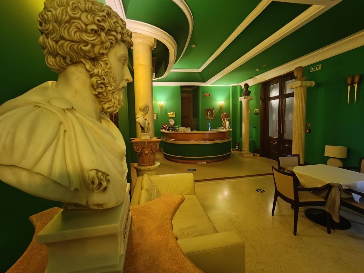 Seccy Hotel Boutique Art & Museum Fiumicino Buitenkant foto