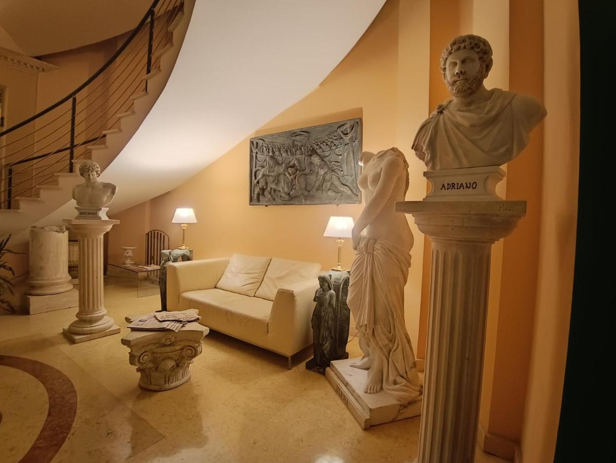 Seccy Hotel Boutique Art & Museum Fiumicino Buitenkant foto