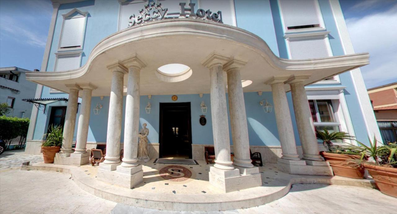 Seccy Hotel Boutique Art & Museum Fiumicino Buitenkant foto