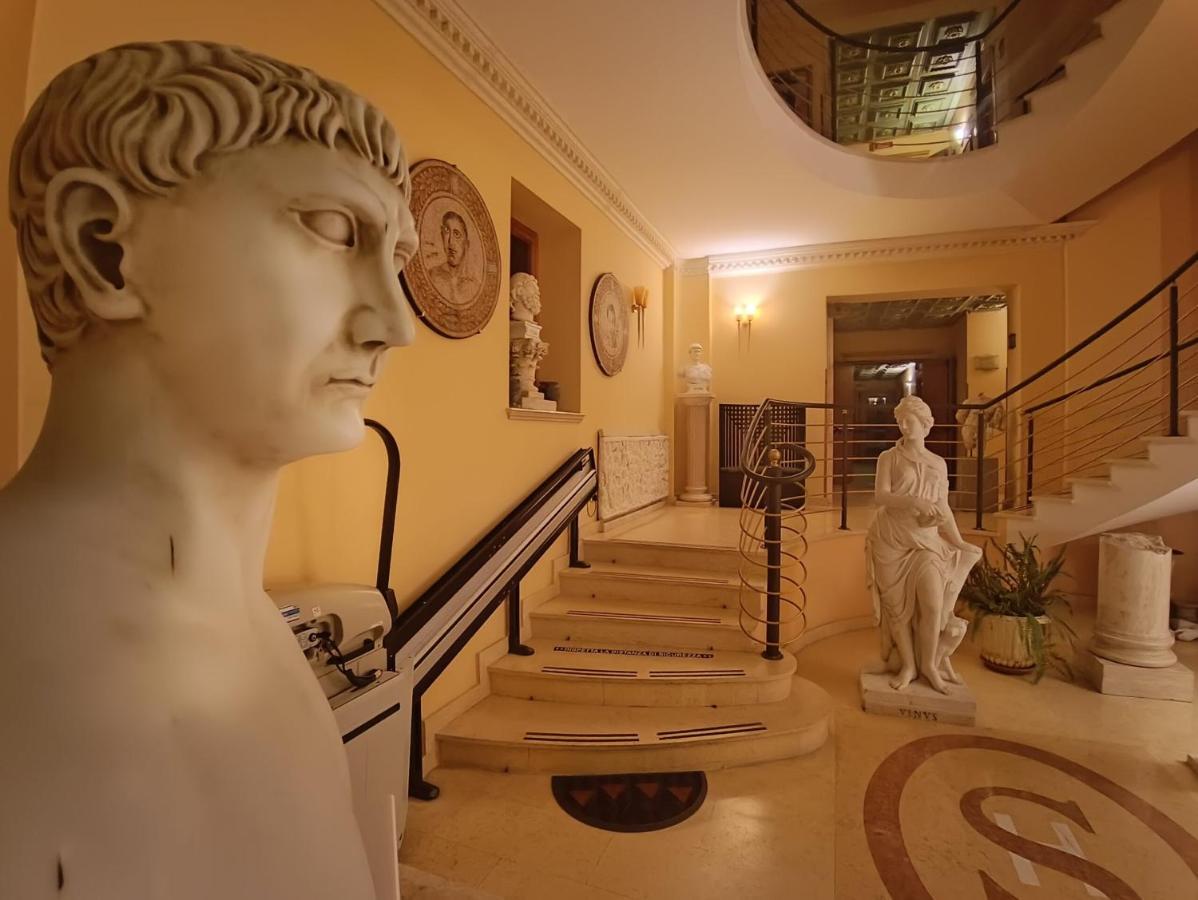 Seccy Hotel Boutique Art & Museum Fiumicino Buitenkant foto