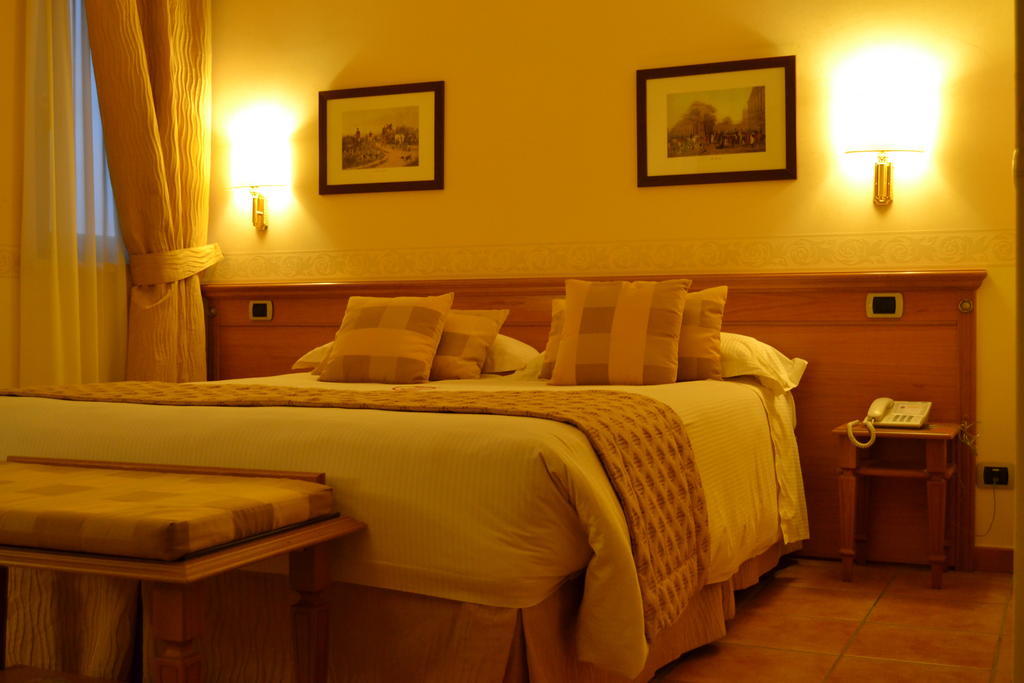 Seccy Hotel Boutique Art & Museum Fiumicino Kamer foto