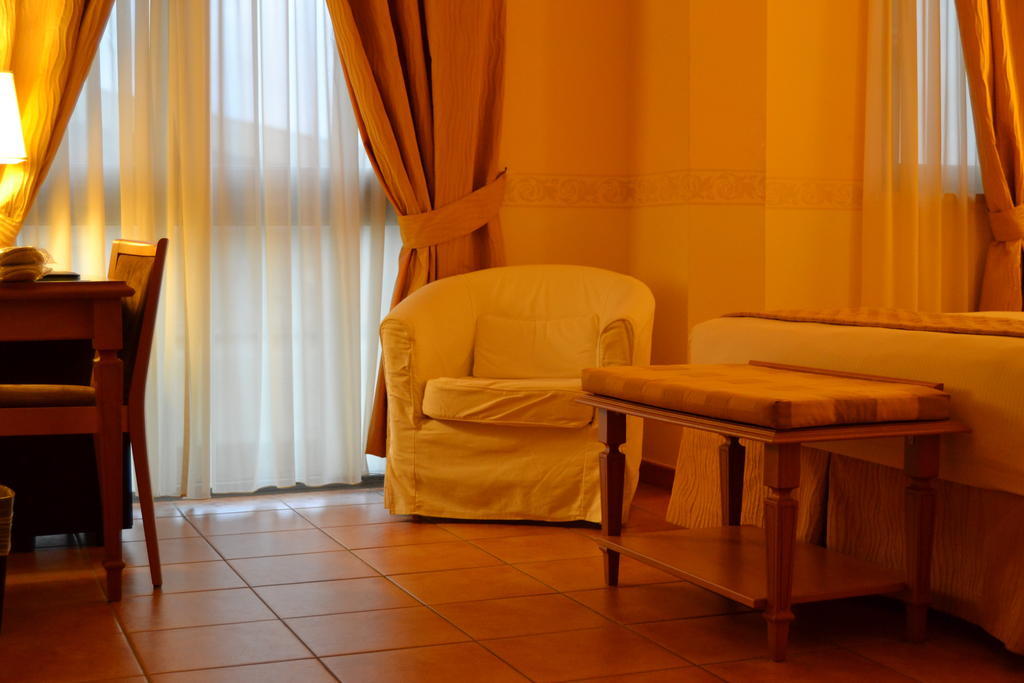 Seccy Hotel Boutique Art & Museum Fiumicino Kamer foto