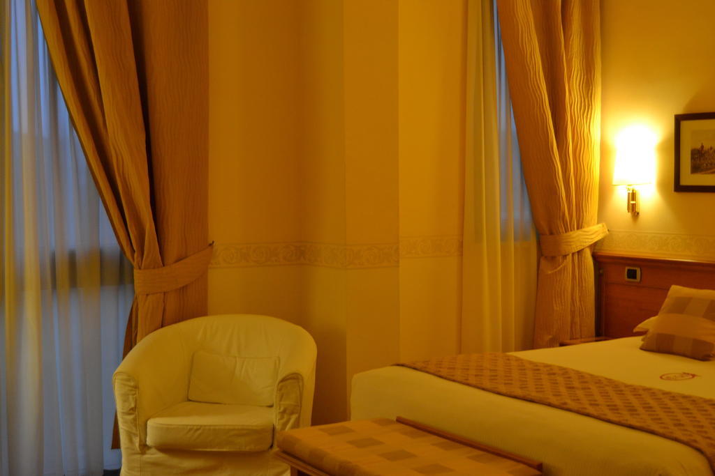 Seccy Hotel Boutique Art & Museum Fiumicino Kamer foto